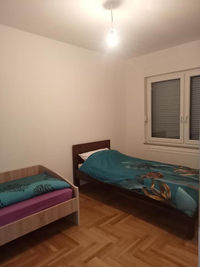 Rooms Near The Airport Sarajevo Exterior photo
