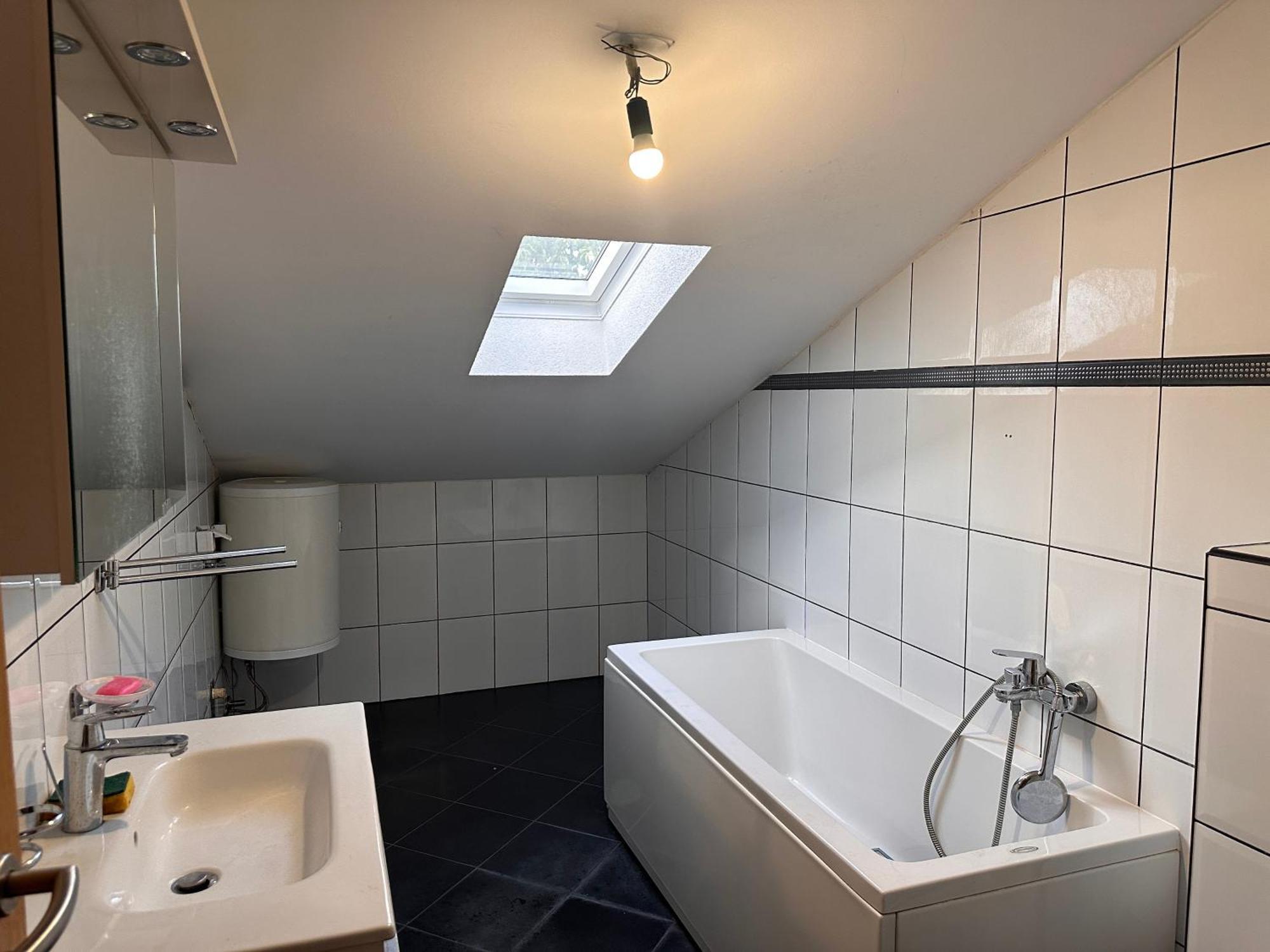 Rooms Near The Airport Sarajevo Exterior photo