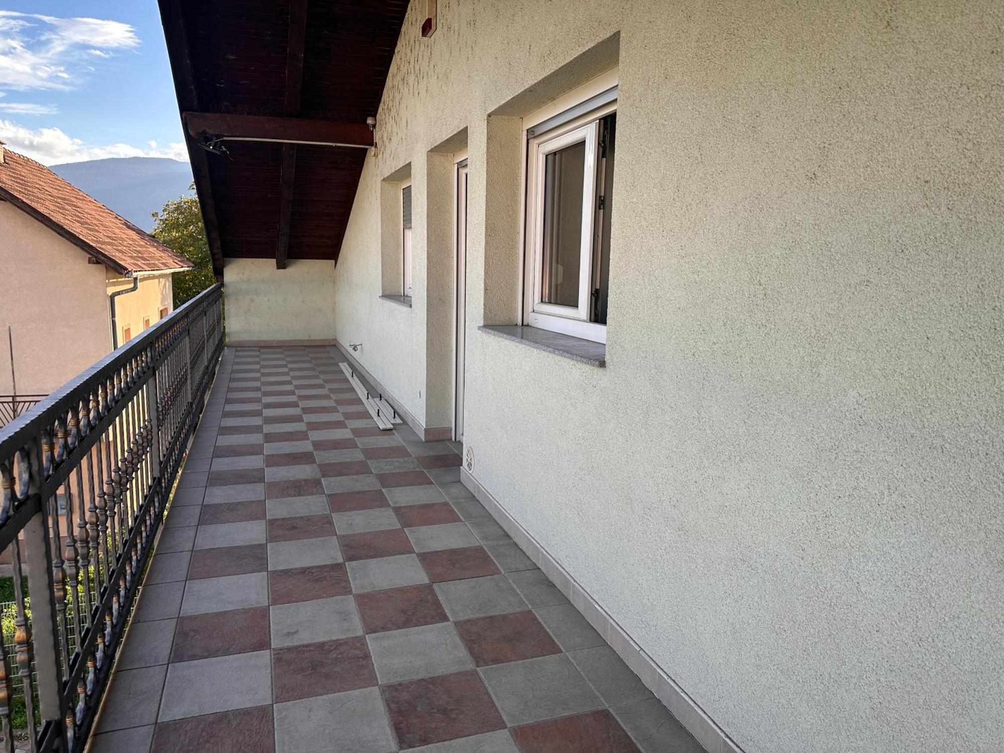 Rooms Near The Airport Sarajevo Exterior photo