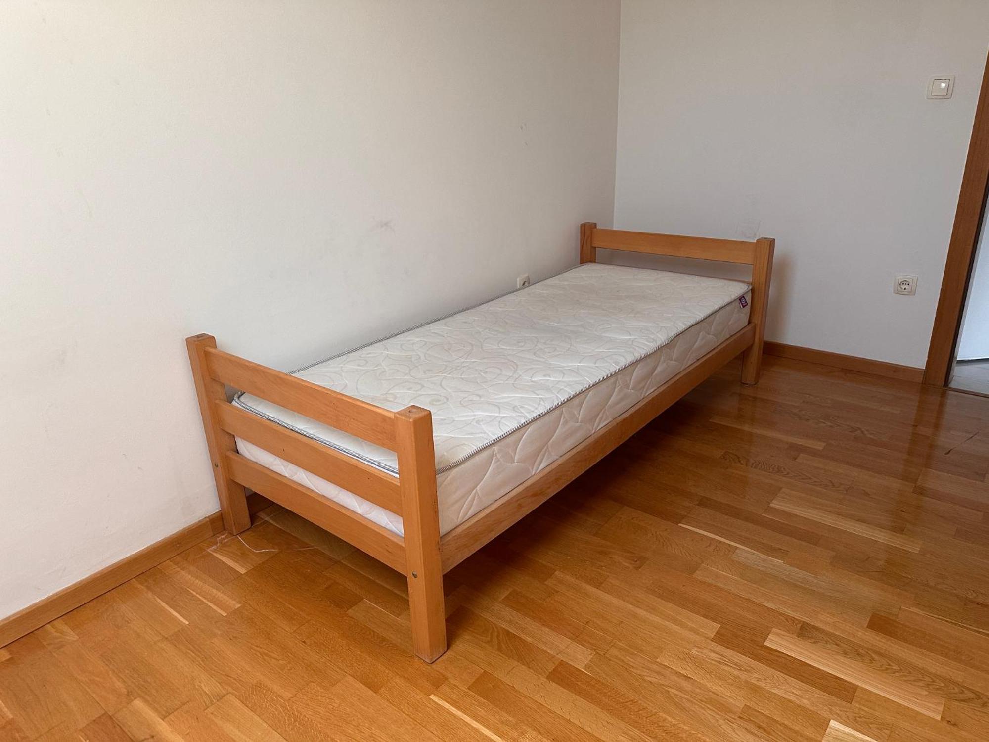 Rooms Near The Airport Sarajevo Exterior photo